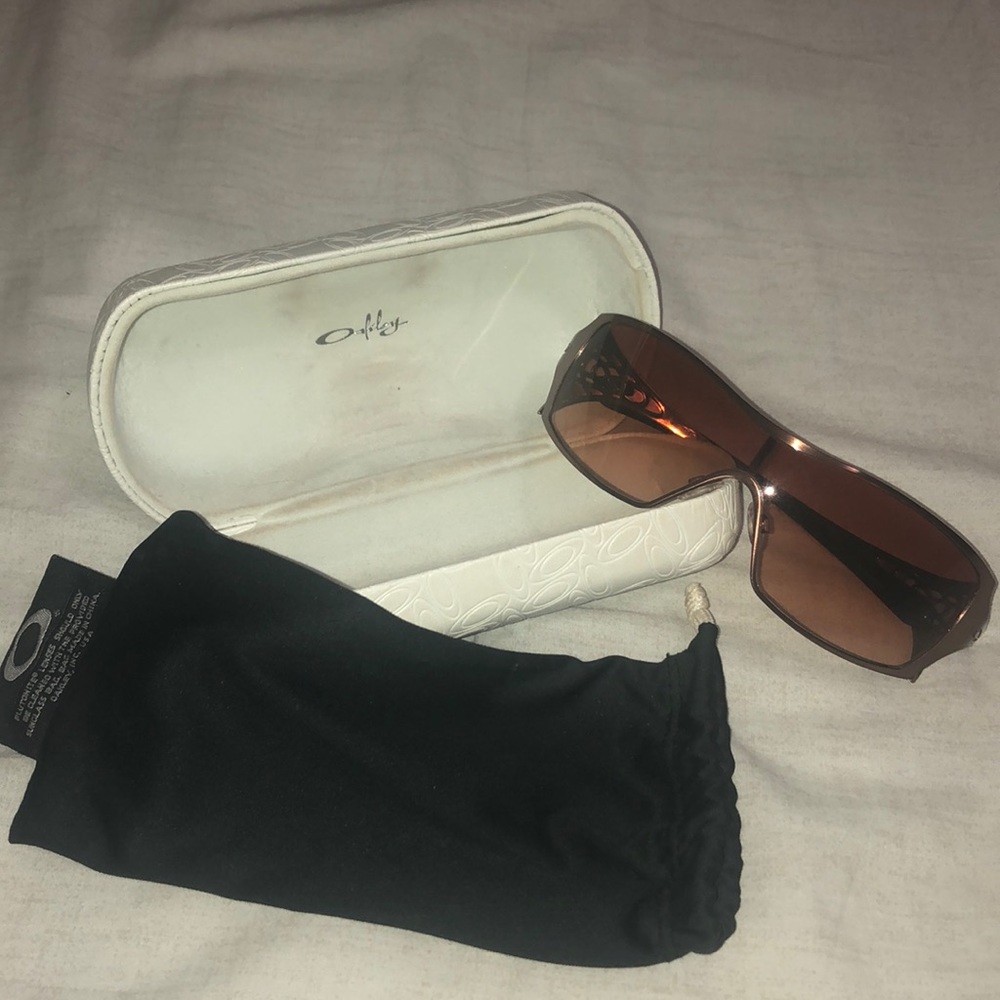 Oakley sunglasses